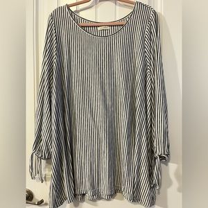 Max Studio Charcoal Gray & White Striped Tunic Top with 3/4 Tie Sleeve S…